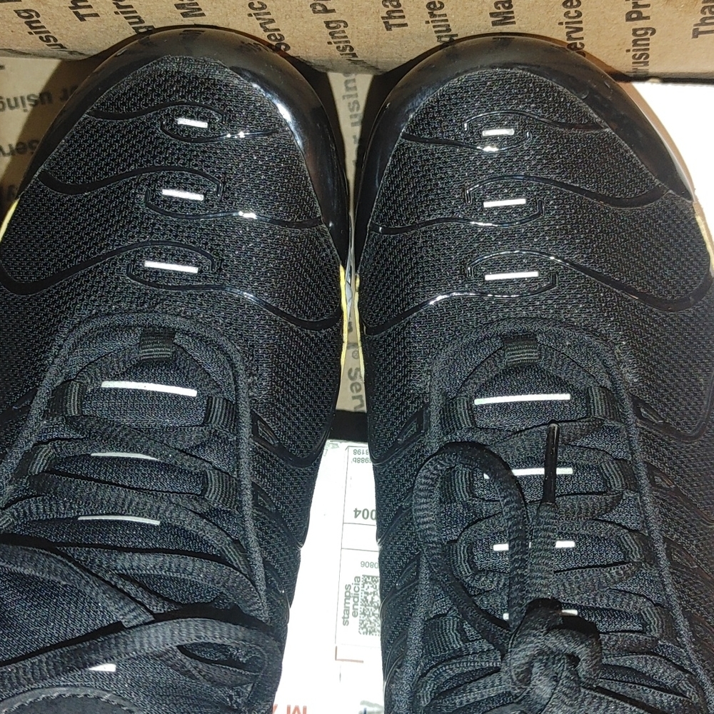 Nike shoes - Traded